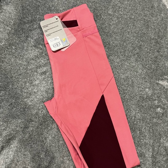 BRAND NEW Gymshark legging - Picture 2 of 4